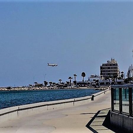 Frida'S Cozy Two Bedroom Apt Larnaca Exterior foto