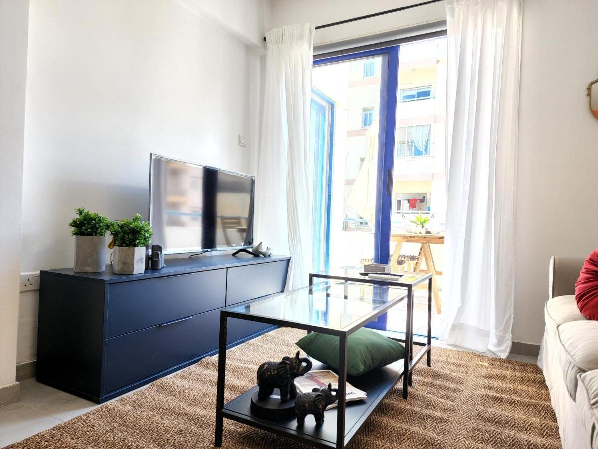 Frida'S Cozy Two Bedroom Apt Larnaca Exterior foto