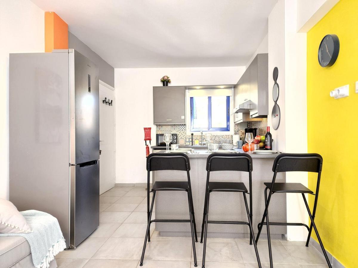 Frida'S Cozy Two Bedroom Apt Larnaca Exterior foto