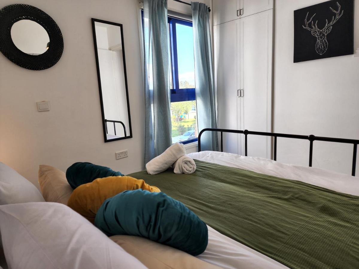 Frida'S Cozy Two Bedroom Apt Larnaca Exterior foto