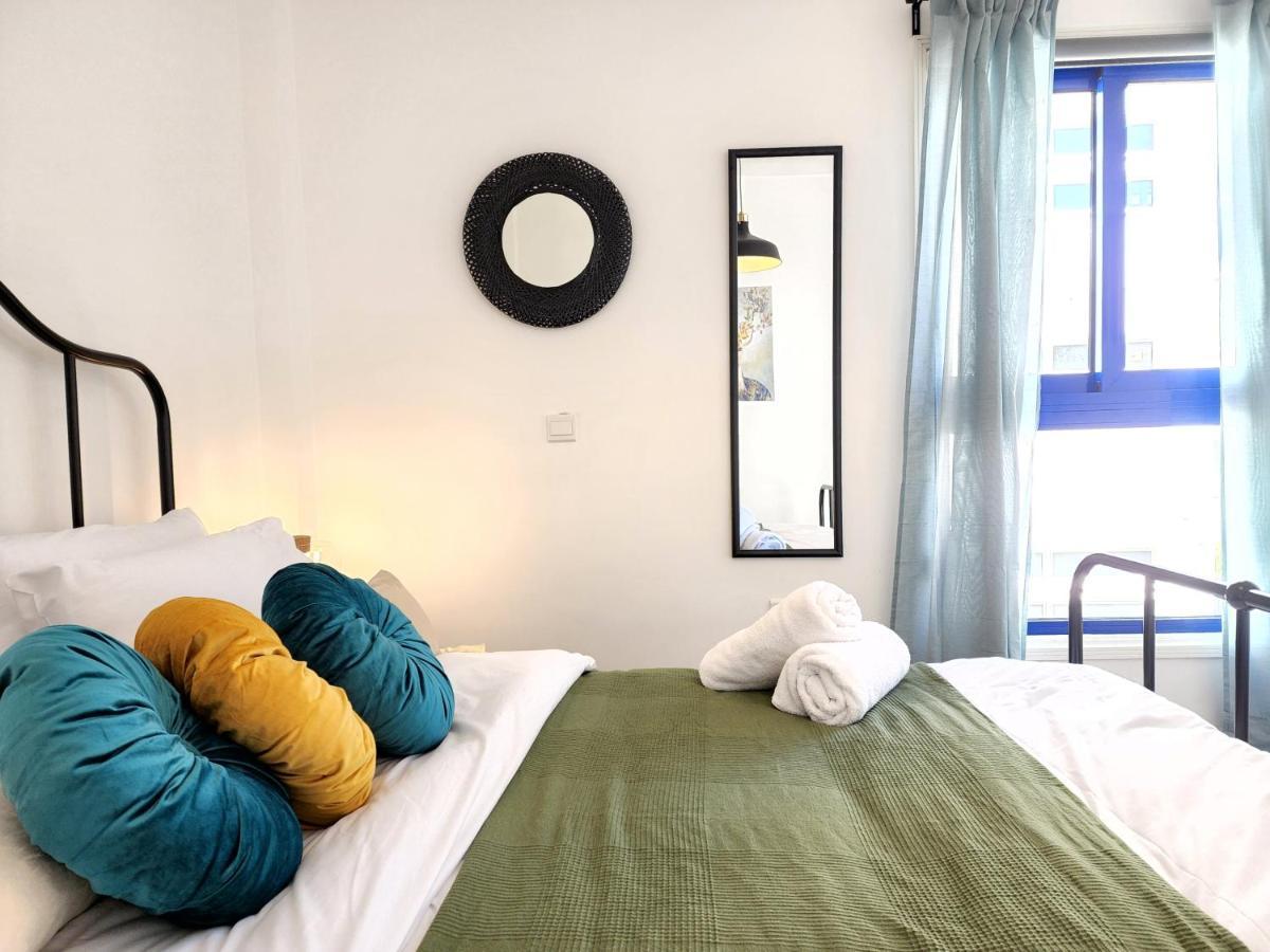 Frida'S Cozy Two Bedroom Apt Larnaca Exterior foto
